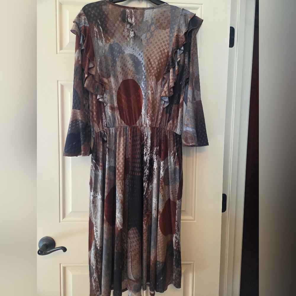 Multicolor Ruffled Dress - Picture 2 of 4